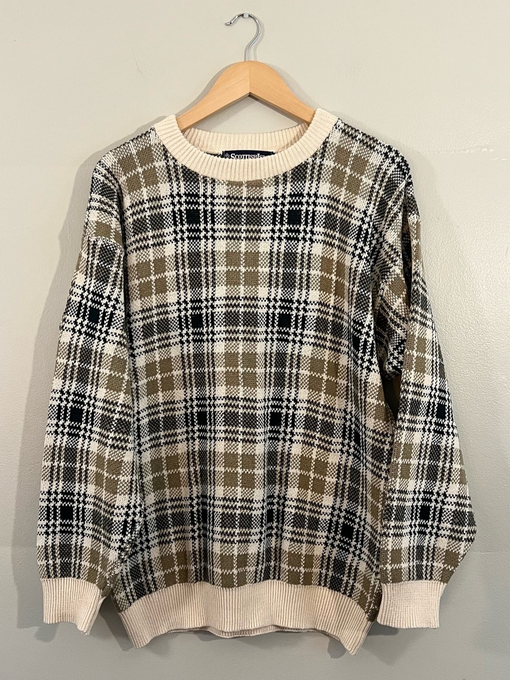 Vintage 90’s Scottish Isle tartan check hand framed sweater academia preppy